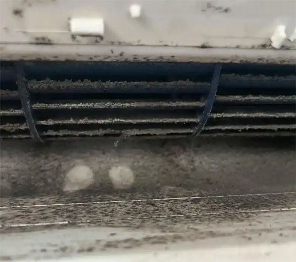 徐州市空调吹的风有股烧焦味是怎么回事